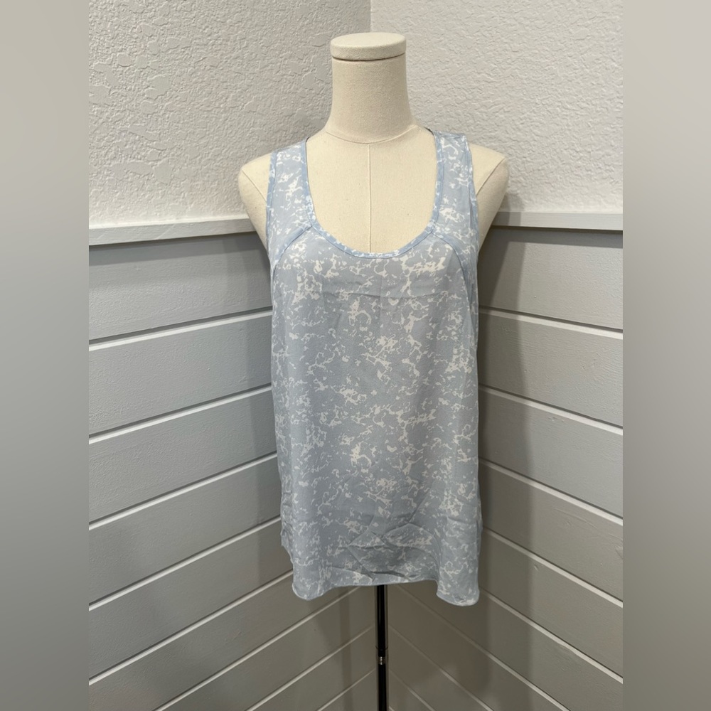 EUC Bella Luxx Silk tank top size M